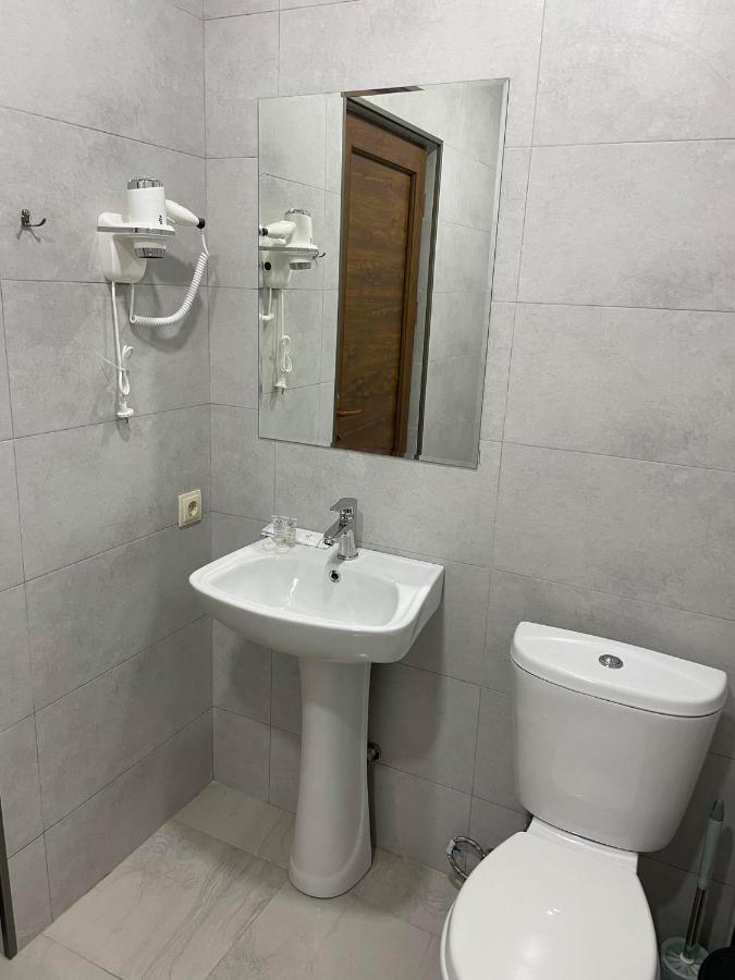 Hotel Shogi Zugdidi Zewnętrze zdjęcie